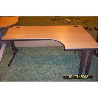 Large right curved desk