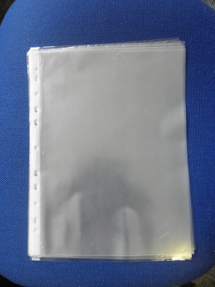 Plastic Wallets (polly pockets)