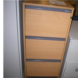 Filing cabinet- 3 drawer