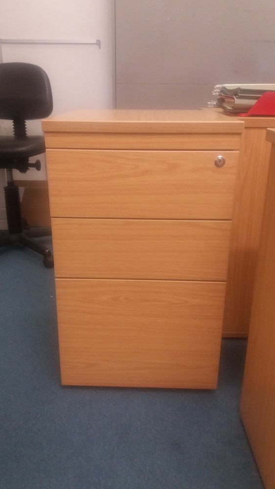 Filing cabinet- 3 drawer