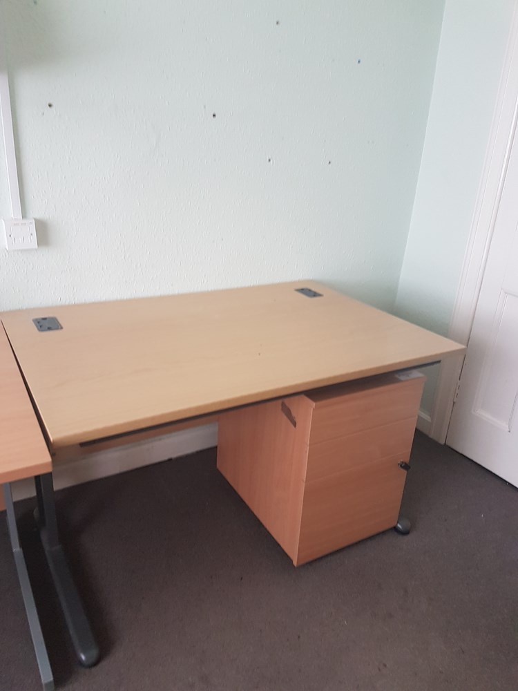 1200mm size desk
