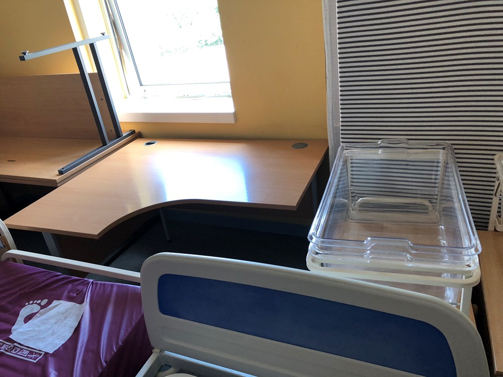 Beech LH Return desk