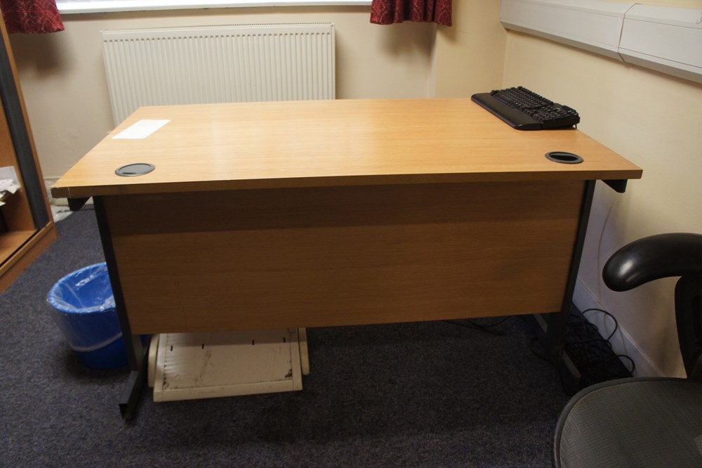 Desk - short