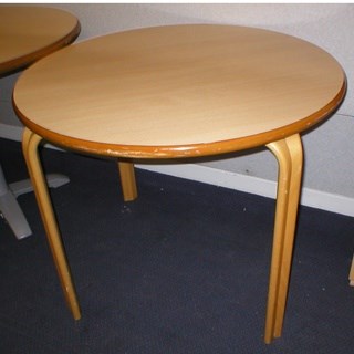 ROUND TABLE