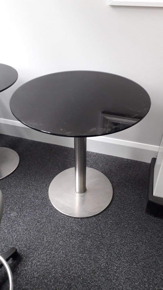 GLASS COFFEE TABLE 700mm DIA