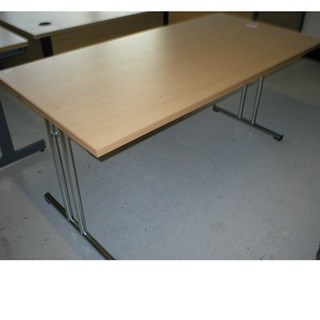 FOLD DOWN TABLE