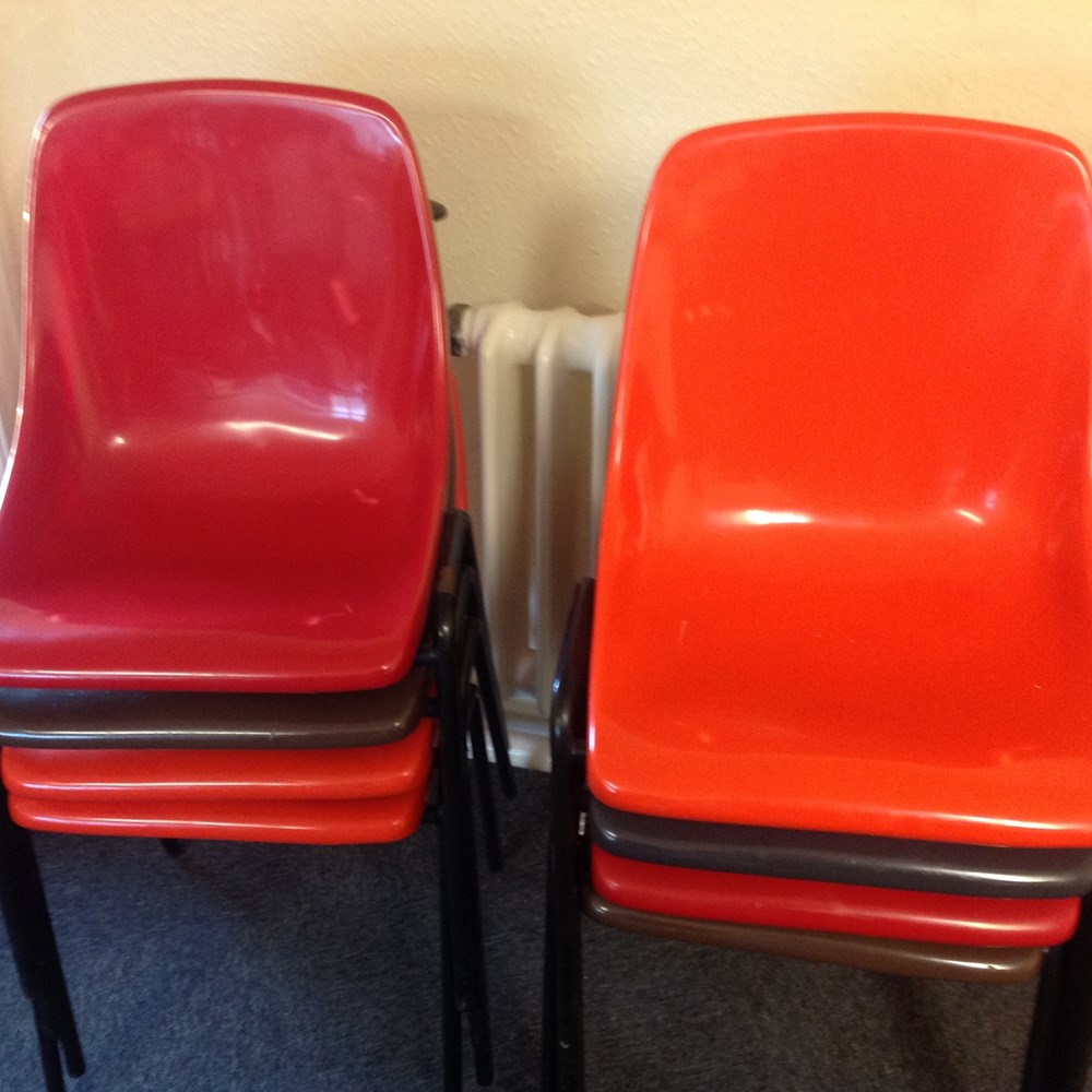 tubular stacking chairs