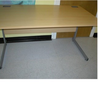 1400MM STRAIGHT DESK