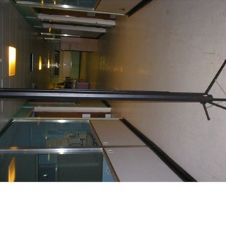 PROJECTOR SCREEN