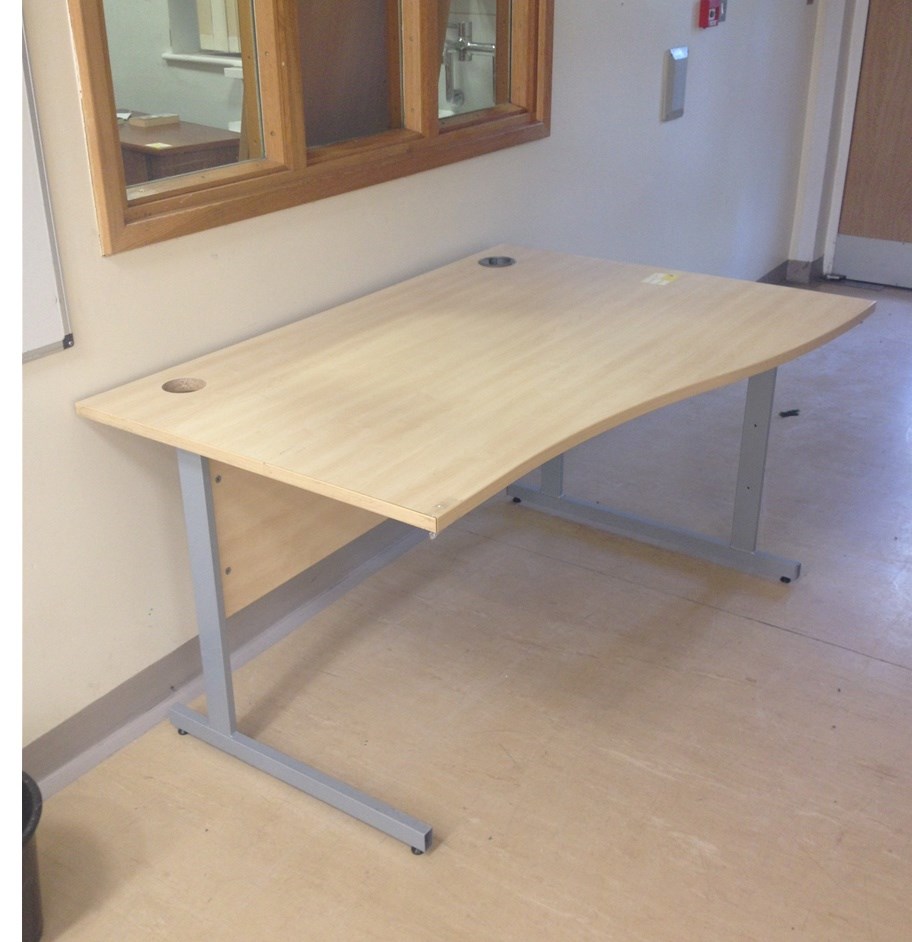 1400mm right wave office desk