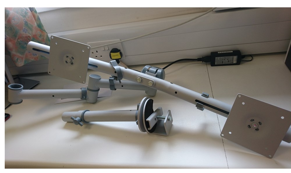 Udjustable Dual Monitor Arm x3 