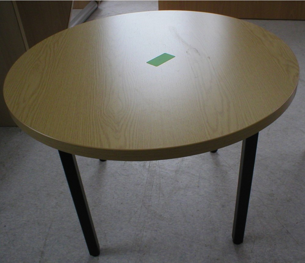 ROUND TABLE