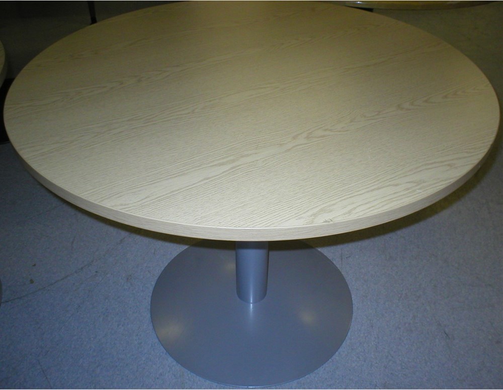 1000MM ROUND TABLE