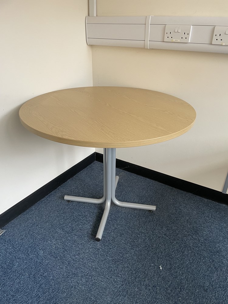 Circular Table 