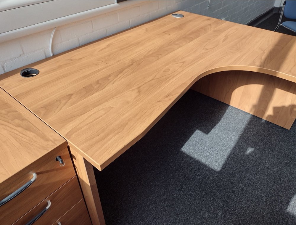 Curved Office Desk