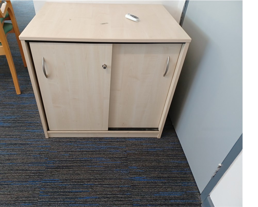 sliding door cupboard 
