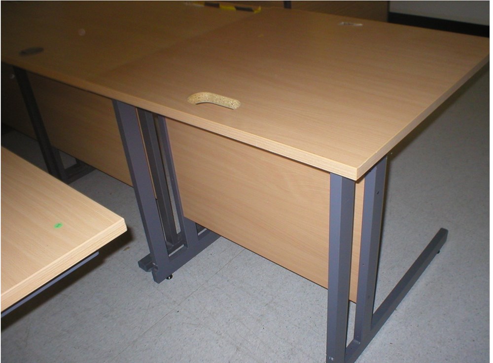 800MM STRAIGHT DESK