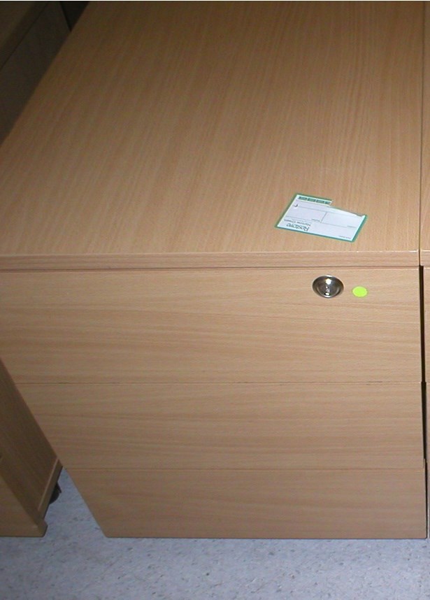 UNDERDESK PEDESTAL