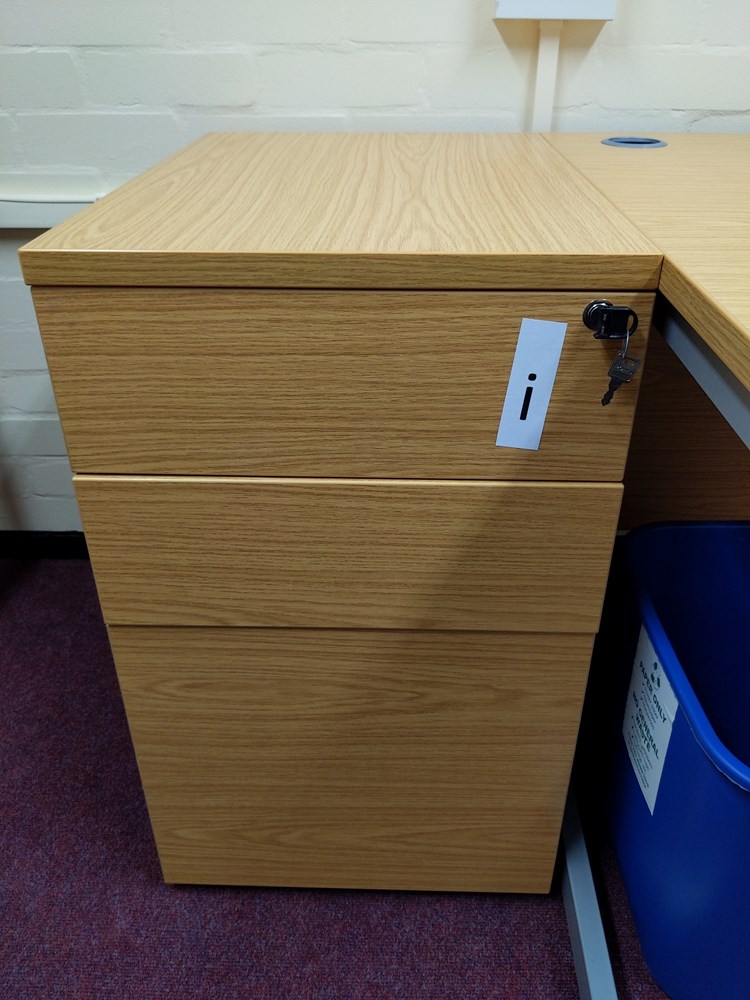 Pedestal i - Desk Height