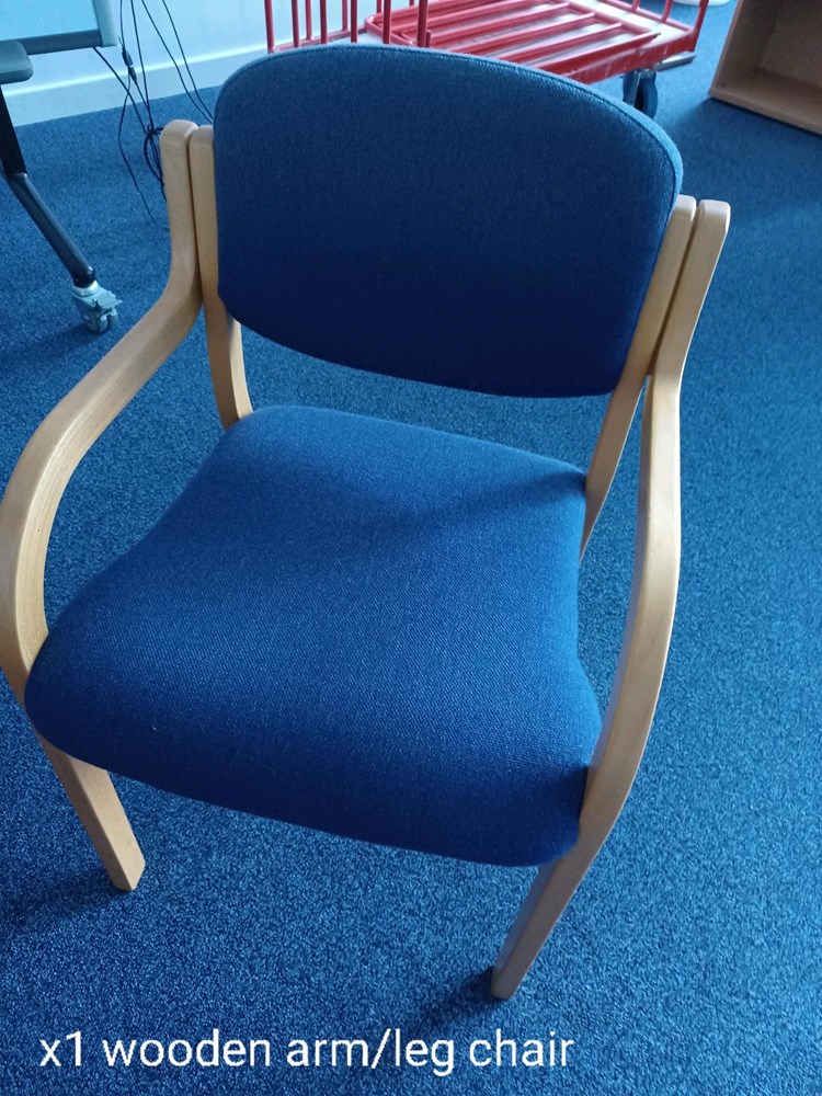 Wooden Arm/Leg Chair