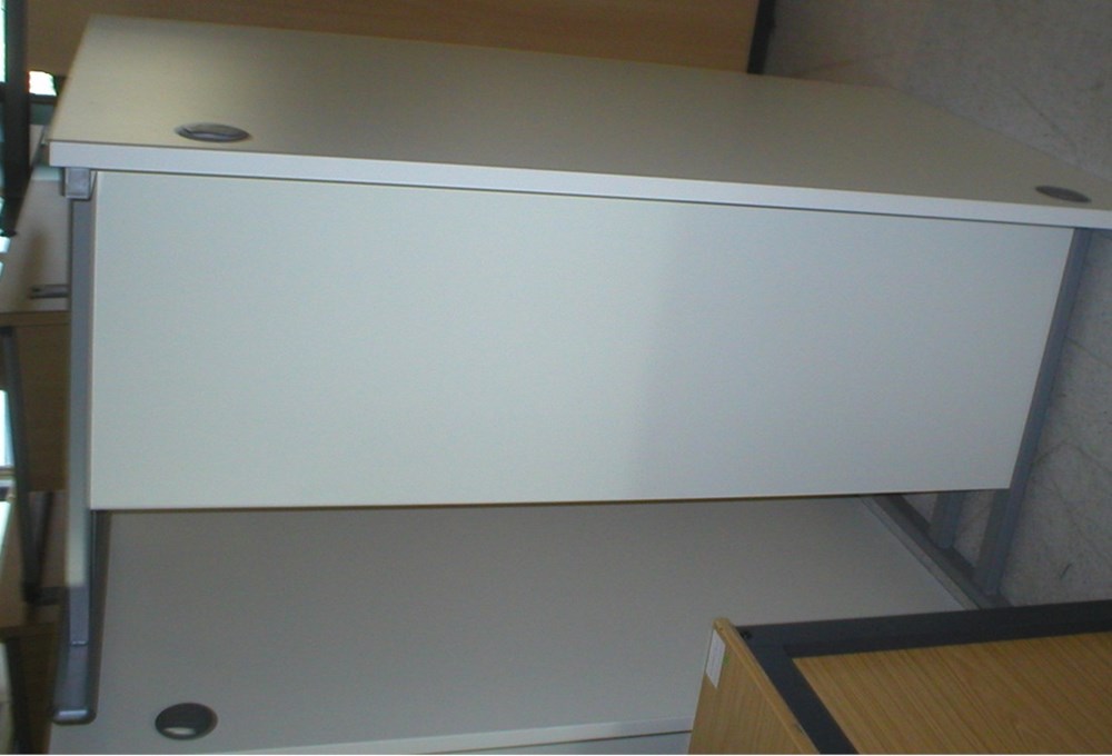 1400MM STRAIGHT DESK