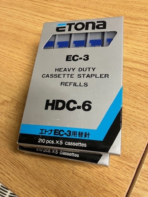 Heavy duty staple refills (blue cap box)