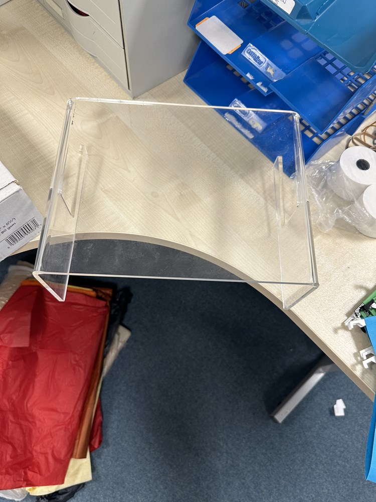 Plastic desktop shelf 