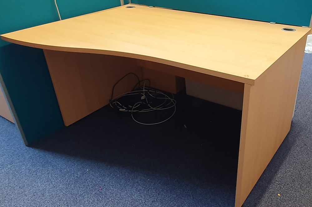Desk surplus to requirements