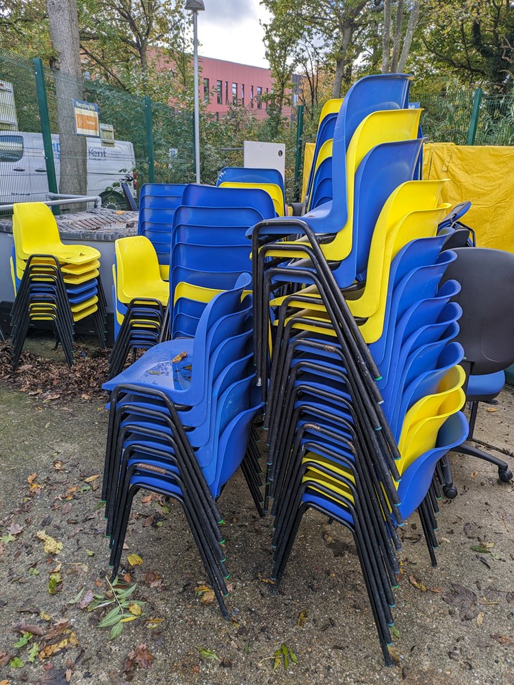 Stackable Chairs - blue/yellow - Rachel 