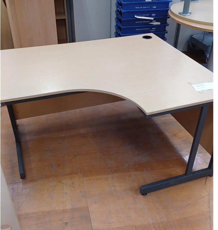 Radial Desk