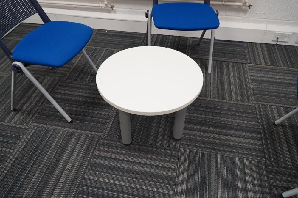 62Chairs (blue)
