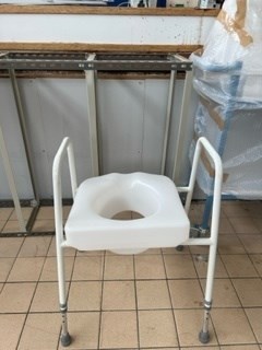Commode (C1)