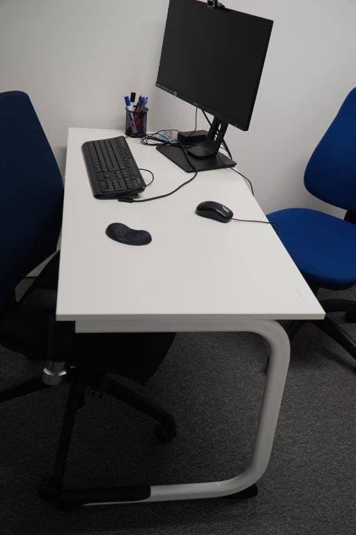 2Chairs (blue + black)
