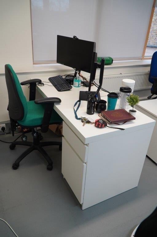 149Chairs (green)