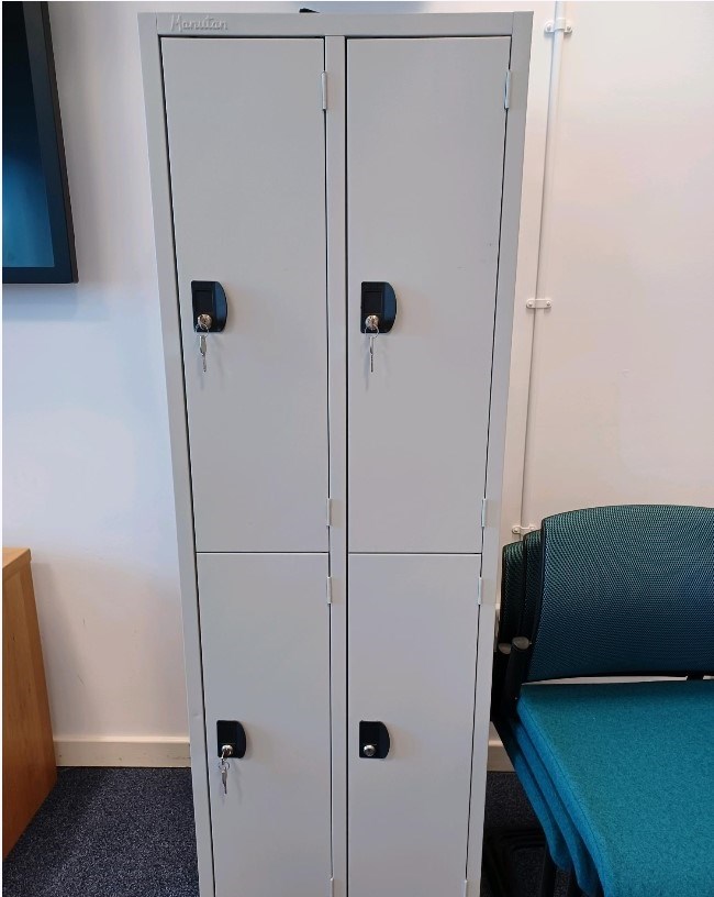 Lockers - bank of 4 