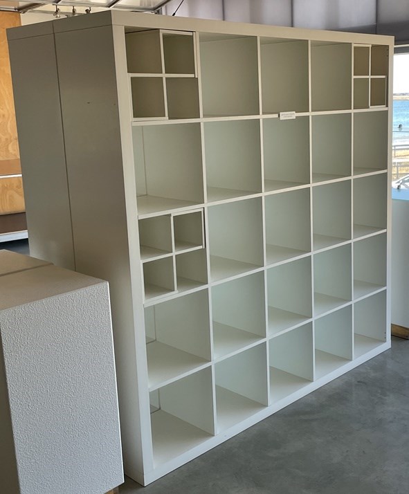 shelving/display units (white)