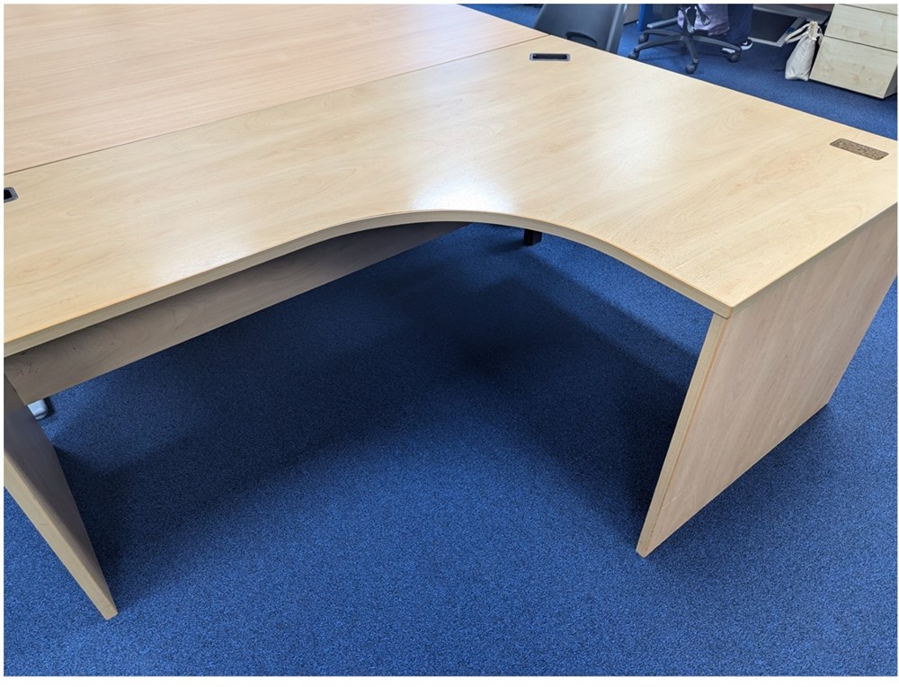 Office Desk (large)