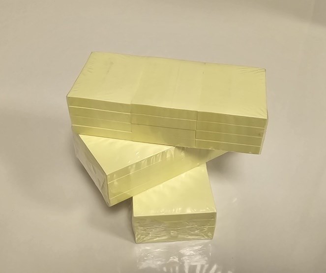 3x packs of mini post it notes