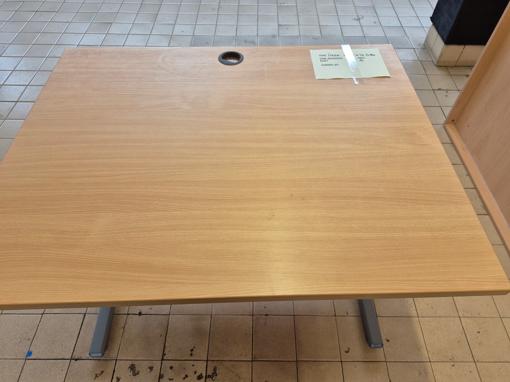 DESK