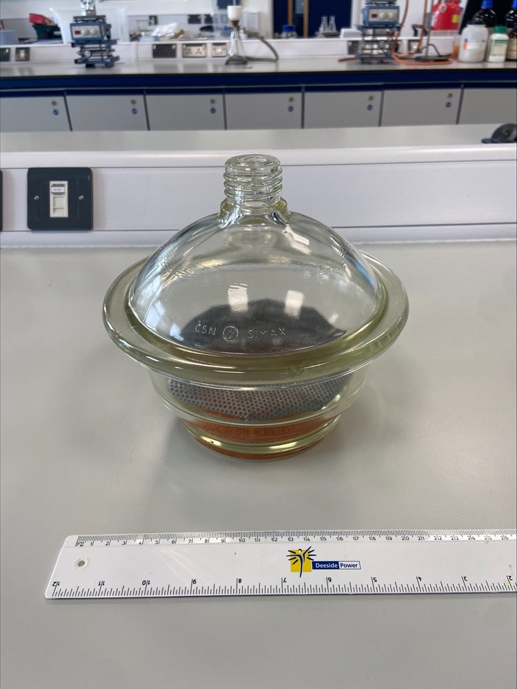 Medium sized desiccator 