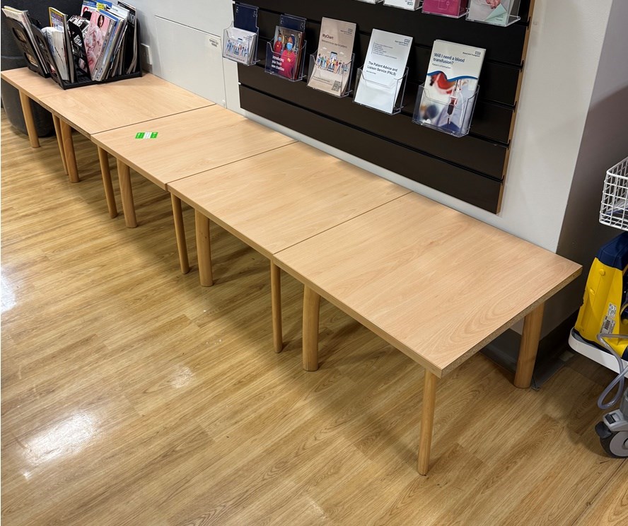 5x Square Tables