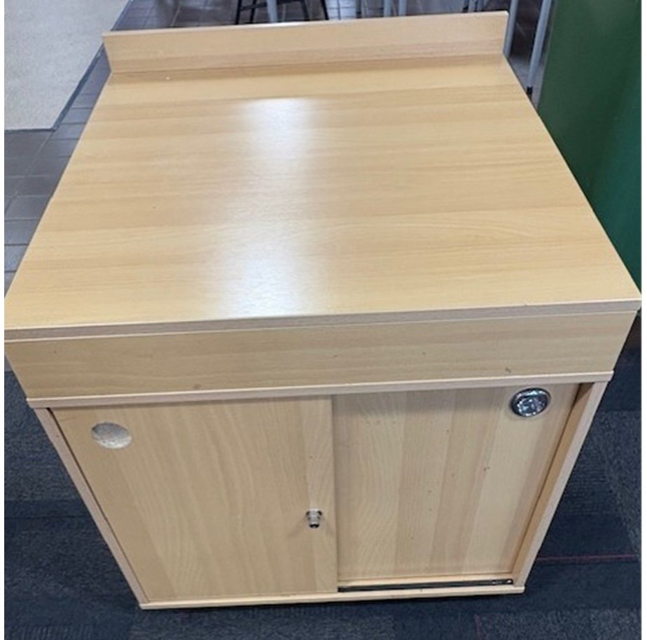 Small storage unit  