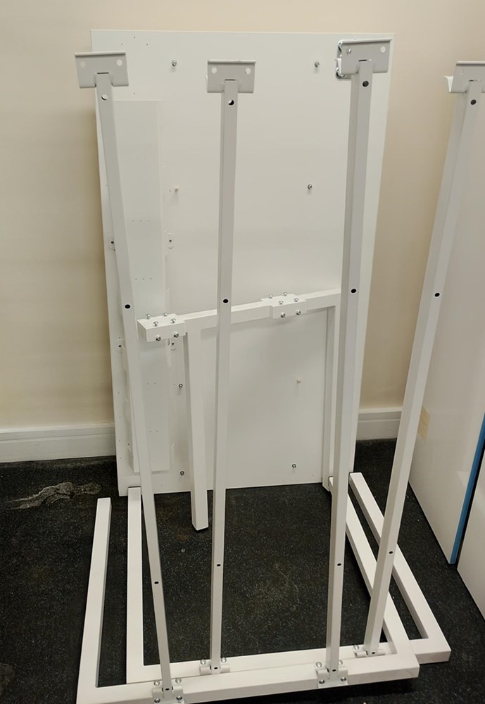 Bank of 2 white desks with dividers