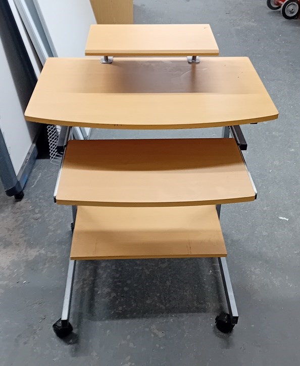 computer desk 