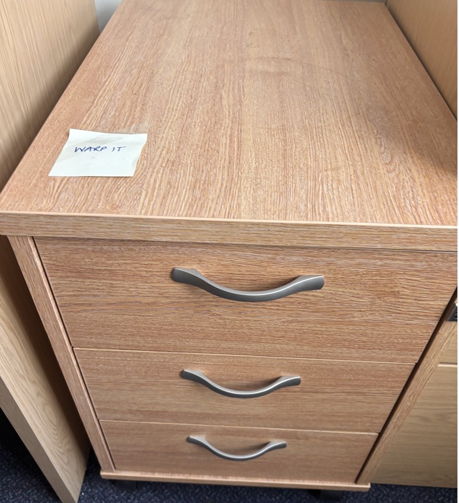 pedestal desk height (not lockable)