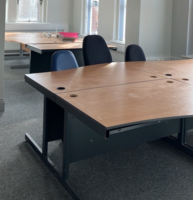 x9 desks