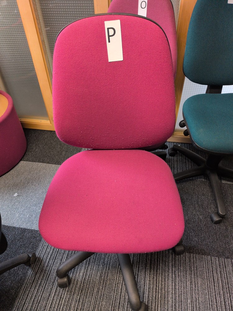 Office Chair P - Pink