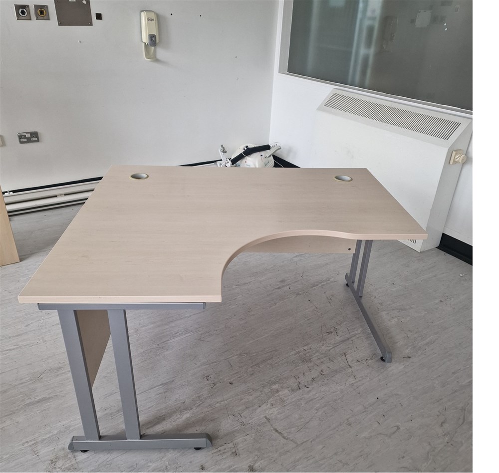 L/H Curved Office Desk 
