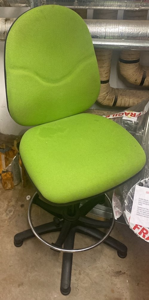 Draughtsman chair