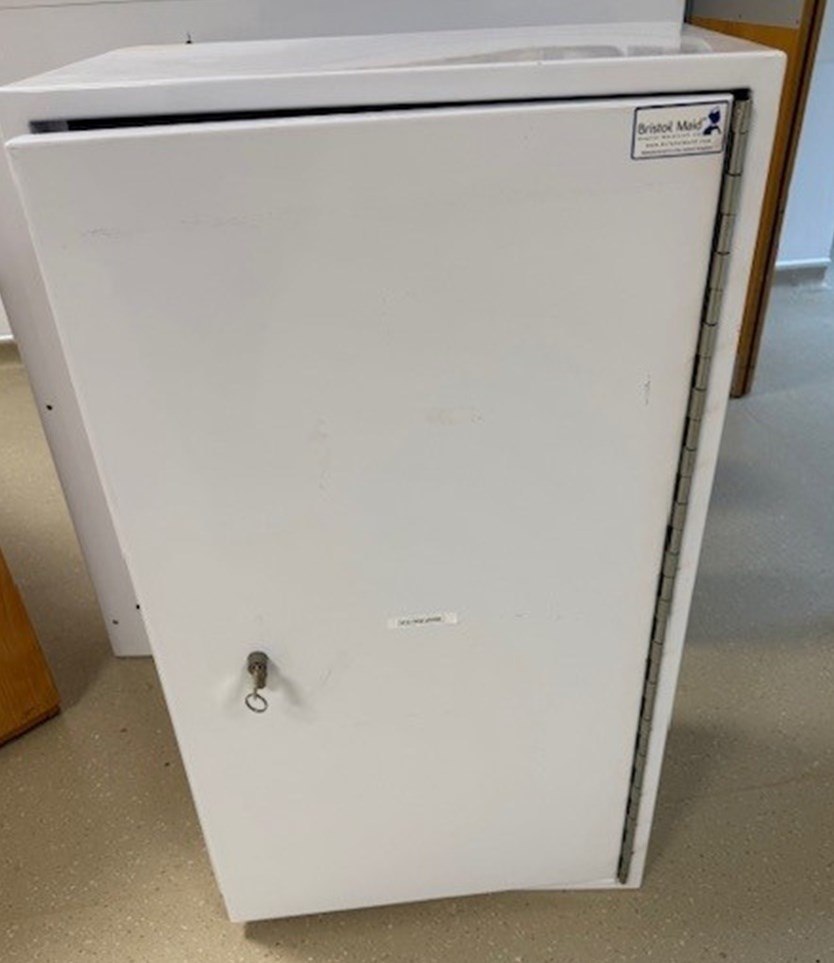 Metal Wall Cabinet - Lockable